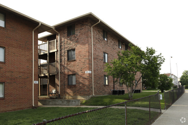 Building Photo - Henry Greene Apartments