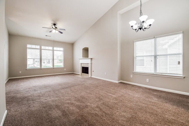 Building Photo - 54 Camden Way