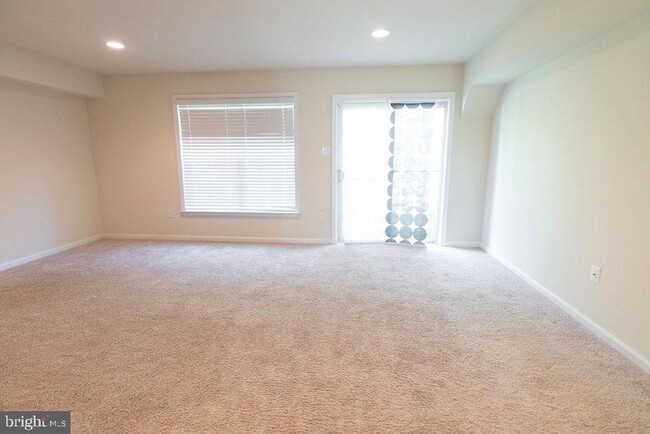 Building Photo - 15416 Lady Lauren Ln