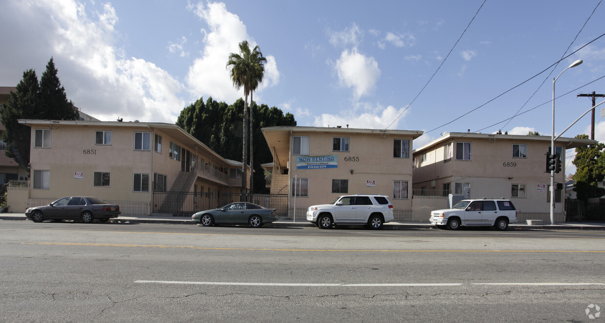 6851-6859 Coldwater Canyon Ave - 6851 Coldwater Canyon Ave