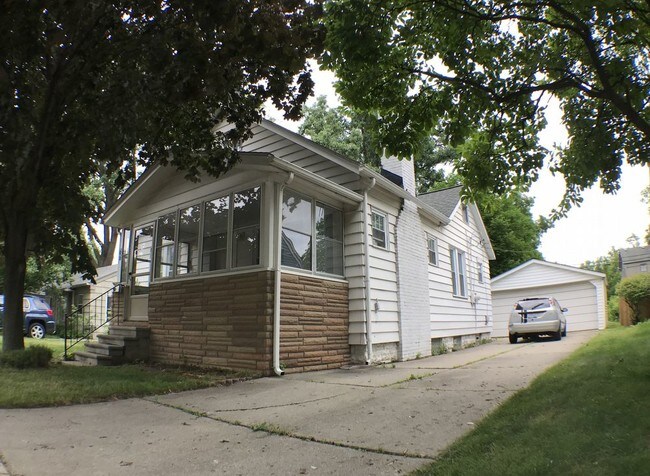 Foto del edificio - 3030 Grayson St
