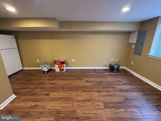 Foto del edificio - 7414 Keiffer St