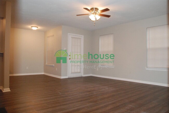Photo - 1311 Tait Close Apartment