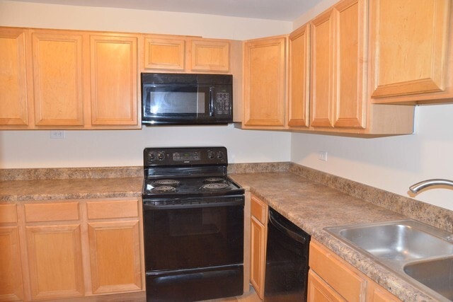 Building Photo - 430 Walnut Creek Ln