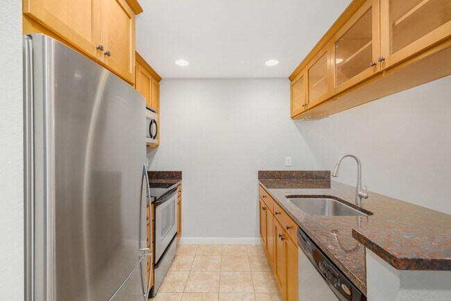 Foto del edificio - 2 Bedroom 2.5 Bath Townhouse Kirkland *Move in special!