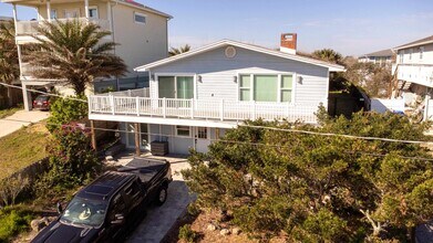 Building Photo - 5455 Pelican Way