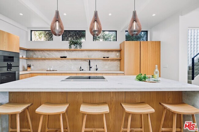 Foto del edificio - 31376 Broad Beach Rd