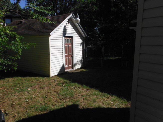 Foto del edificio - 1418 Woodland Ave NW