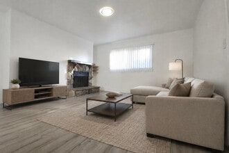 Building Photo - 1461 N Amiron Way