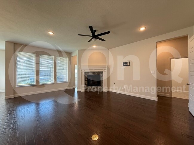Foto del edificio - 3906 Greenbrier Dr