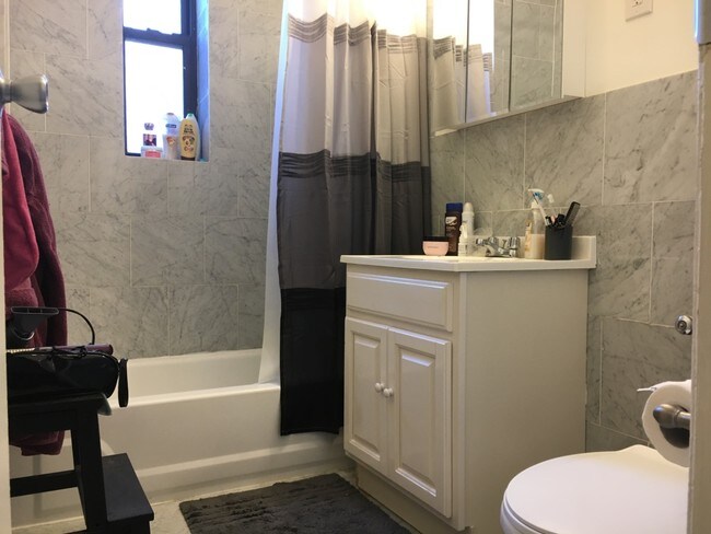 Foto del edificio - 711 Ocean Ave