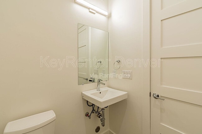 Building Photo - 1286 Osceola St