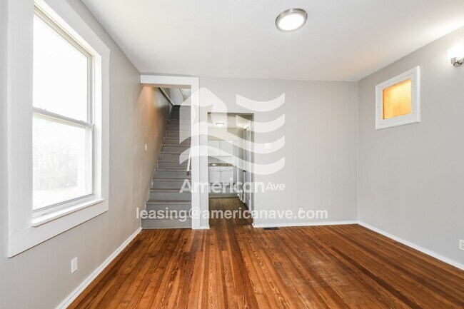 Foto del edificio - 4124 Schiller Pl