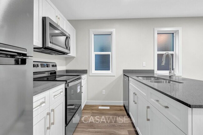 Photo du bâtiment - 8075 Cedric Mah Rd