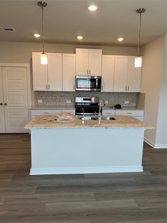 Foto del edificio - 1722 Cayden Oak Ln