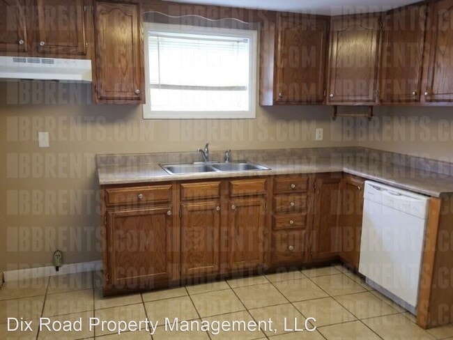 Building Photo - 2 br, 1 bath House - 2701 Tylersville Road,