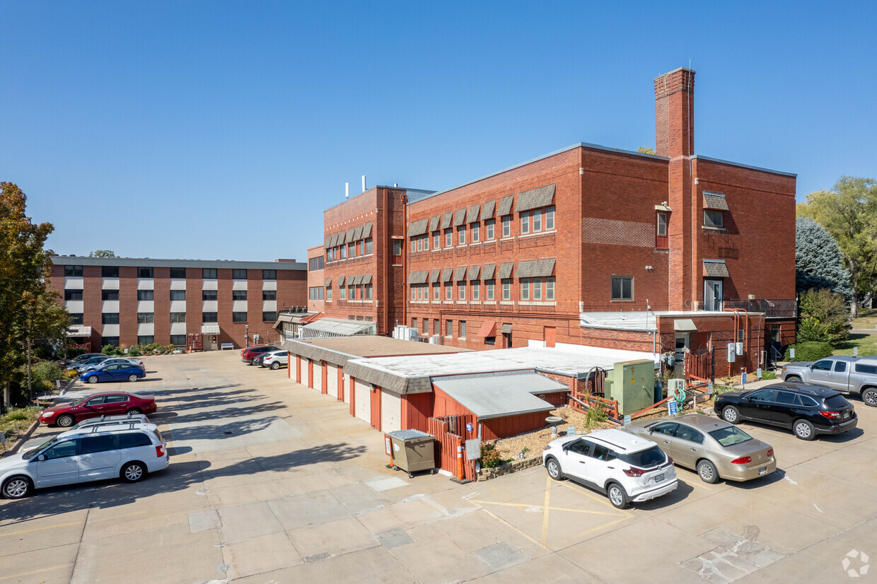 Building Photo - Cotner Center Condominium