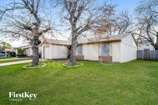 Foto del edificio - 7000 Wildbriar Ct E