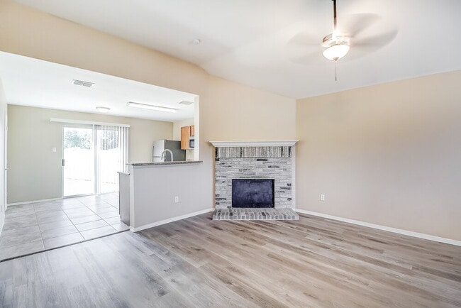 Building Photo - 6903 Rondo Dr