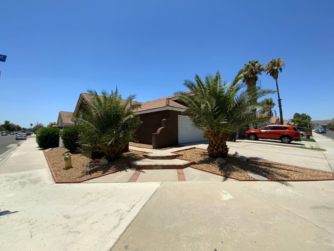 Foto principal - 2BD/2BA HOUSE - Perris, CA