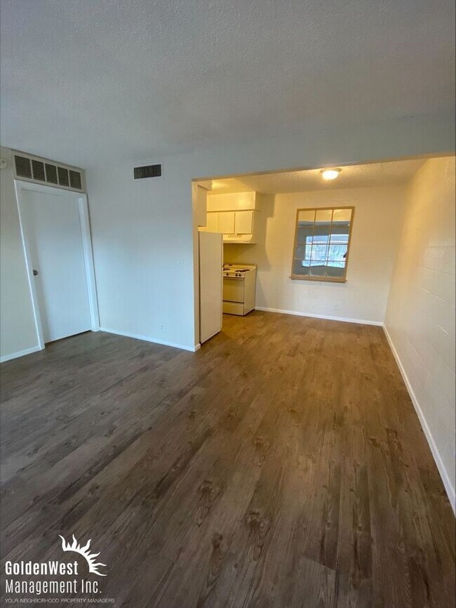 Foto del edificio - Cozy 1Bdm 1Ba Condo in the Heart of Las Vegas