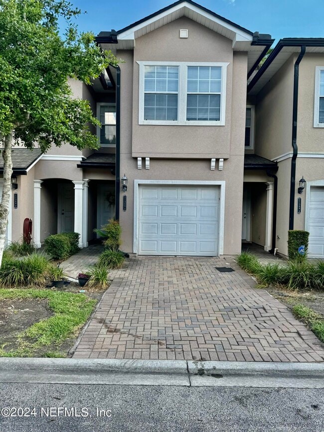 Building Photo - 11368 Estancia Villa Dr