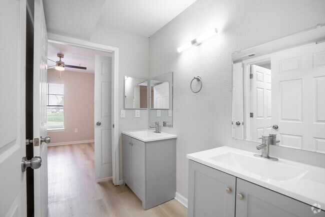 4 habitaciones, 2 baños - 111 m² - Baño - Edge Estates