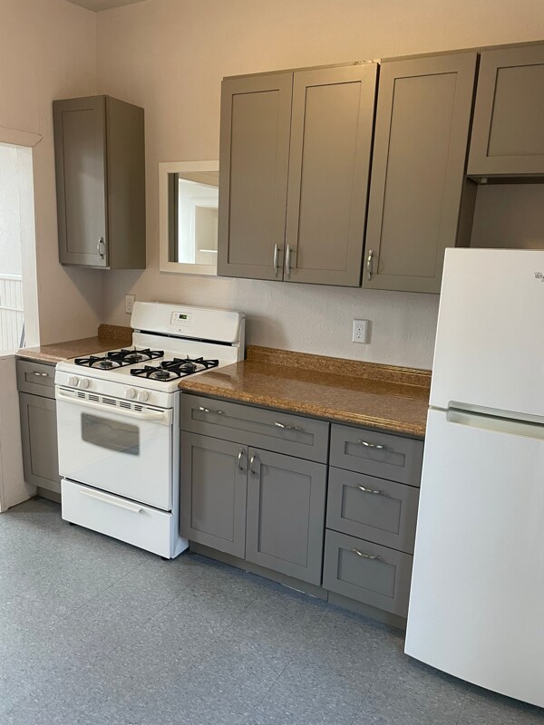 Foto del edificio - 317 1/2 N 4th Ave W