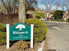 Building Photo - 2289 Bedford St