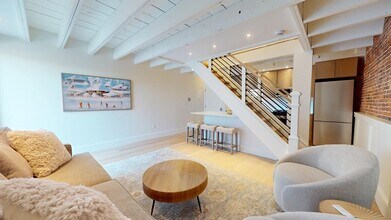 Building Photo - 1 Liberty St