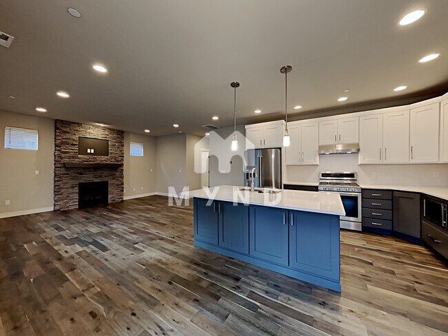 Building Photo - 1208 170th St SW Unit B