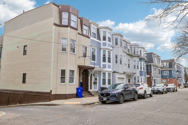 Foto del edificio - 487 E 7th St