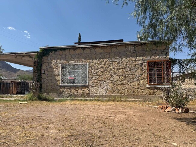 Foto del edificio - 3501 Taylor Ave