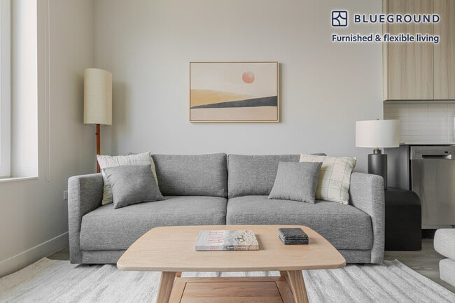 Foto del edificio - 670 N May St