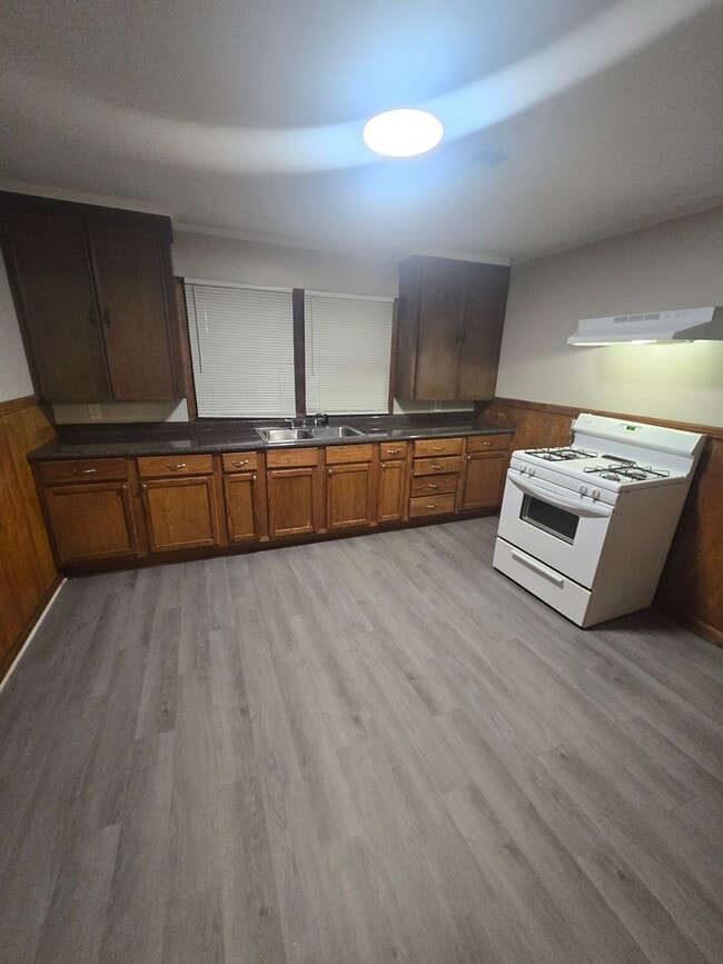 Building Photo - NOW LEASING 2 BEDROOM HOUSE IN PINEVILLE LA | $750/ MONTH