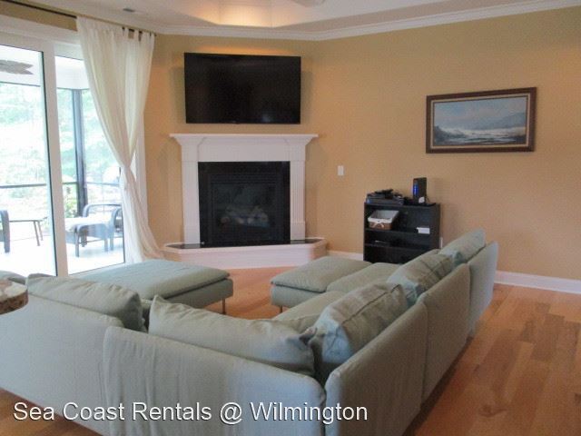 Building Photo - 1421 Sparkling Rock Ct