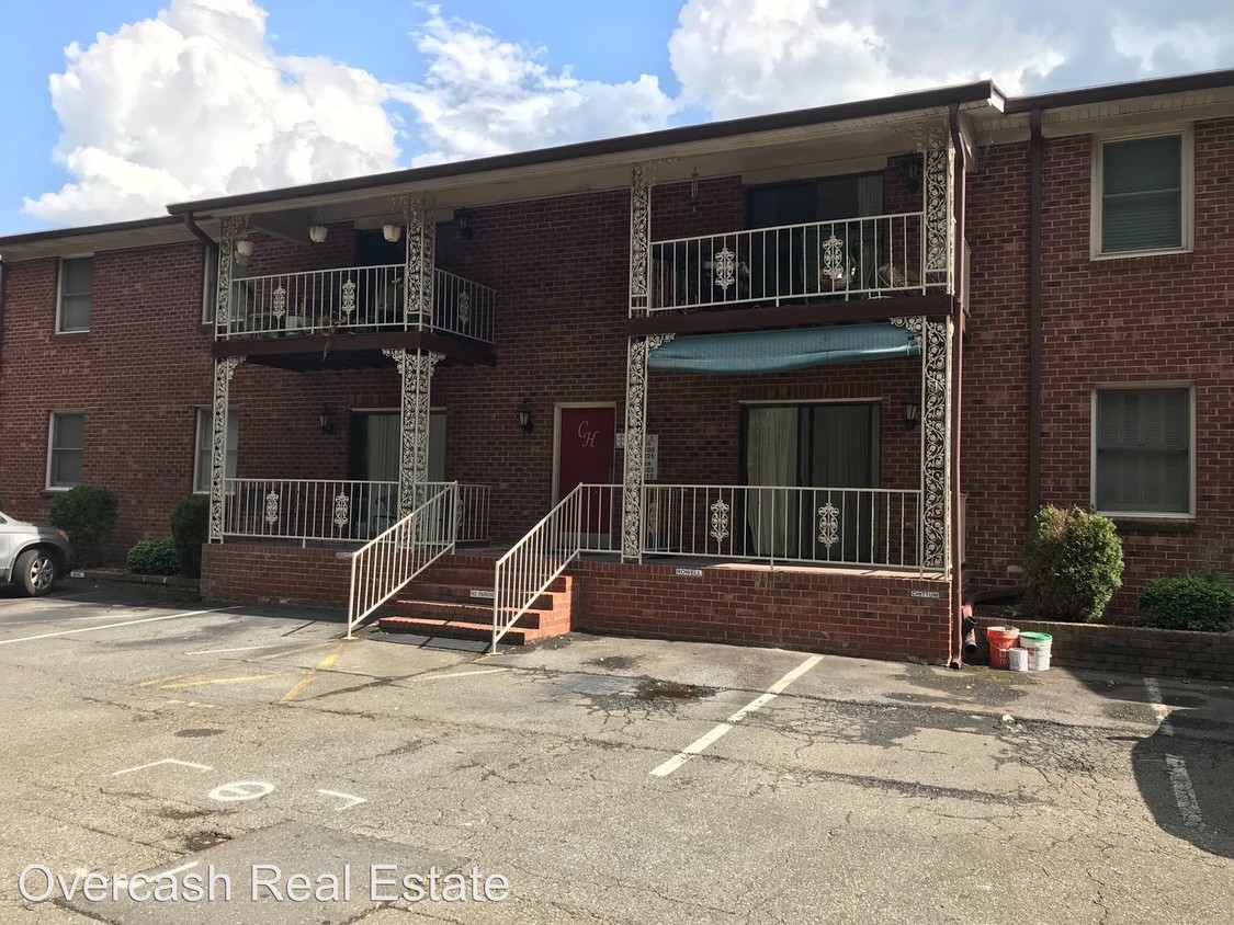 Primary Photo - 2 br, 2 bath House - 121 Carriage House Drive