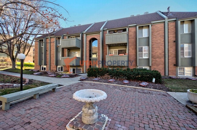 Photo - 1180 South Foothill Drive Apartment