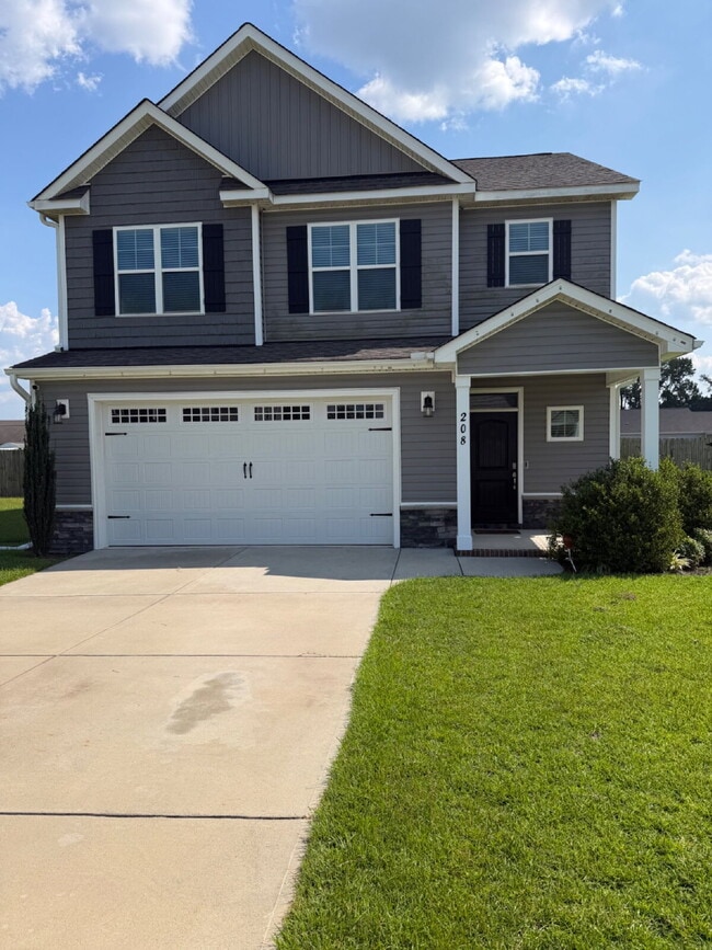 Building Photo - 208 Weeping Willow Dr