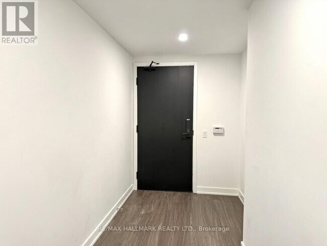 Photo du bâtiment - 88 Queen St E