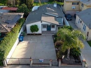 Building Photo - 969 W Oliver St