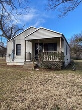Building Photo - 511 N Merrimac St