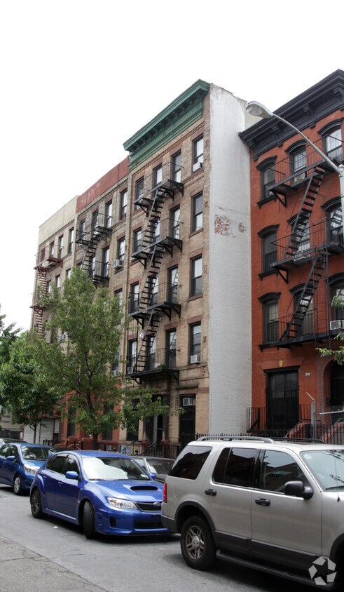 Primary Photo - 462 E 115th St