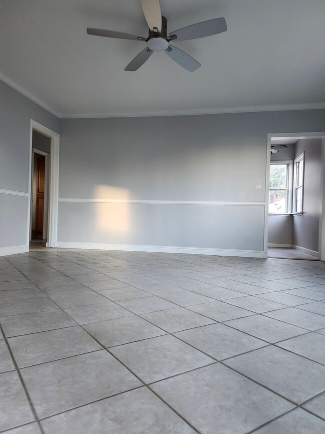 Building Photo - 2637 Altura Ave