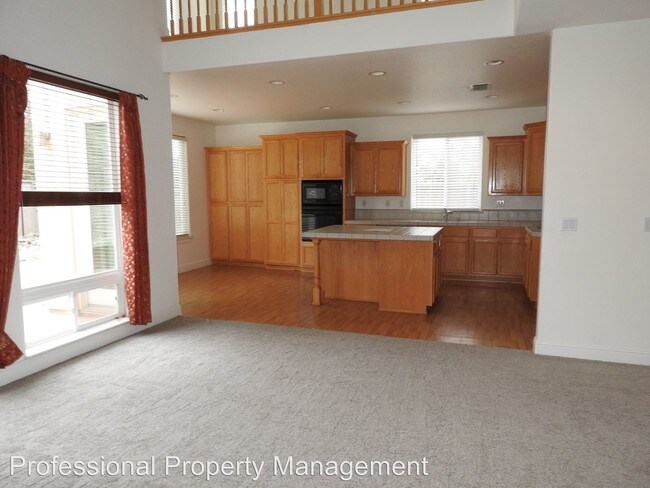Building Photo - 4 br, 3 bath House - 1902 Foster Way