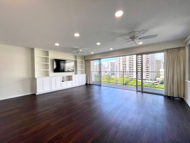 Foto del edificio - Stunning 2BR/1BA Canal-View Condo – Marina...