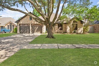 Building Photo - 710 Lochnell Dr