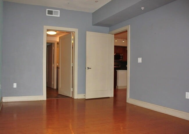 Building Photo - 3016 Guadalupe St