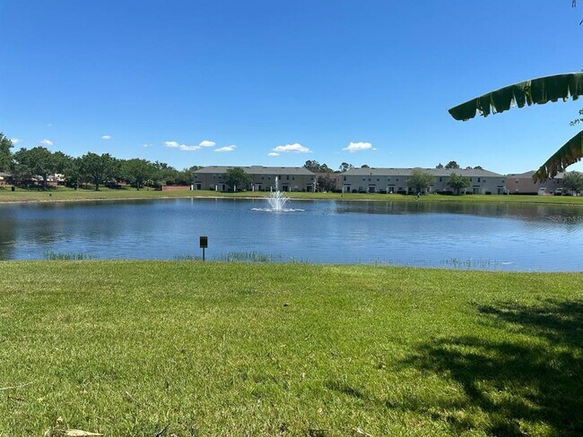 Building Photo - 16555 Cedar Crest Dr