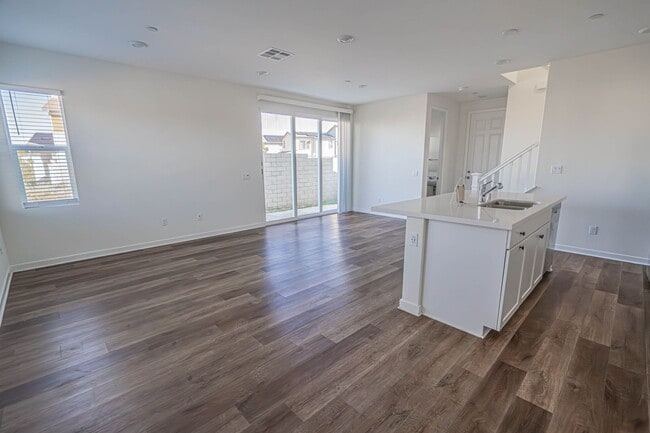 Building Photo - Modern 3-Bedroom Home with Solar and Views in the Five Points Community of Valencia!